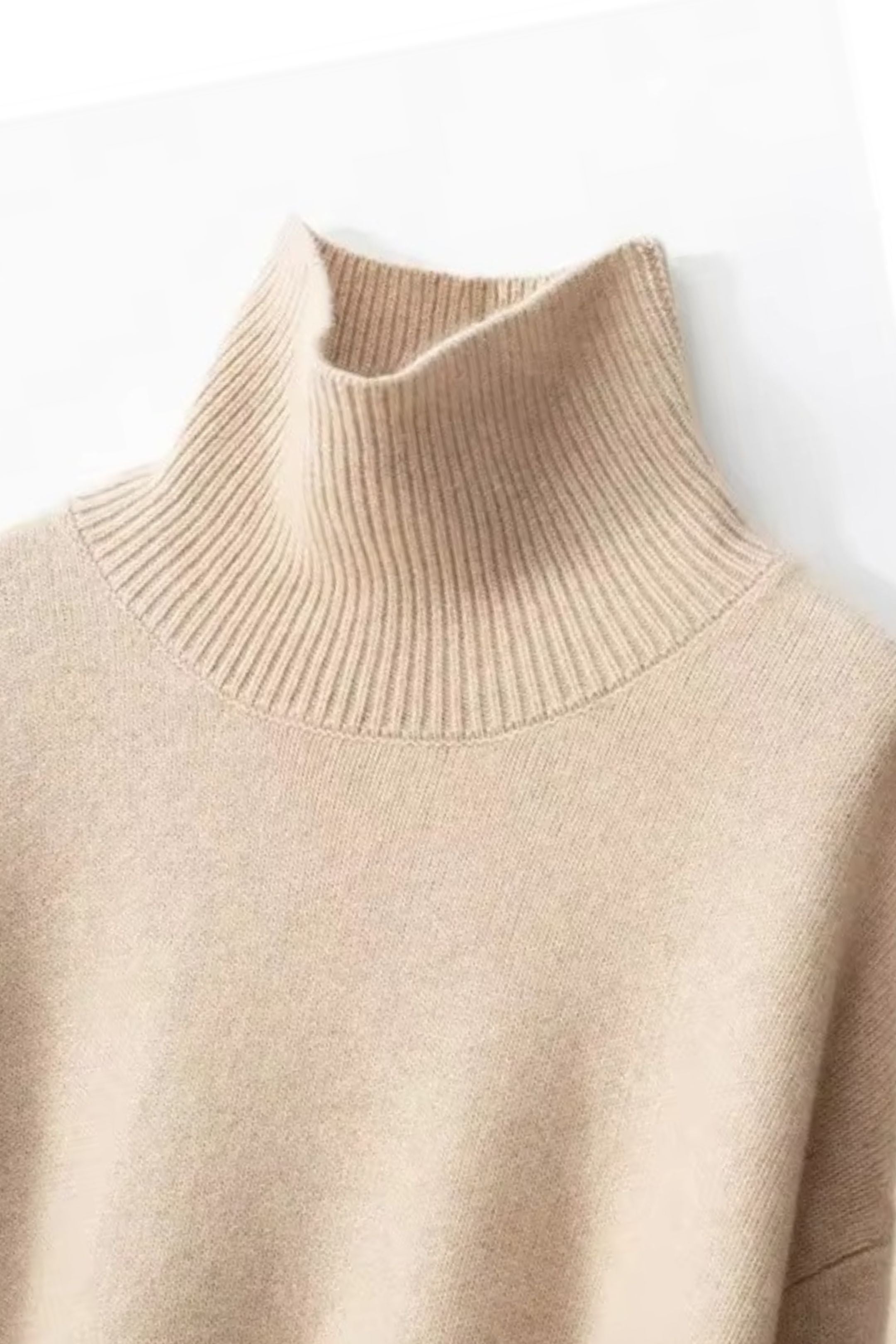 High Neck cashmere sweater