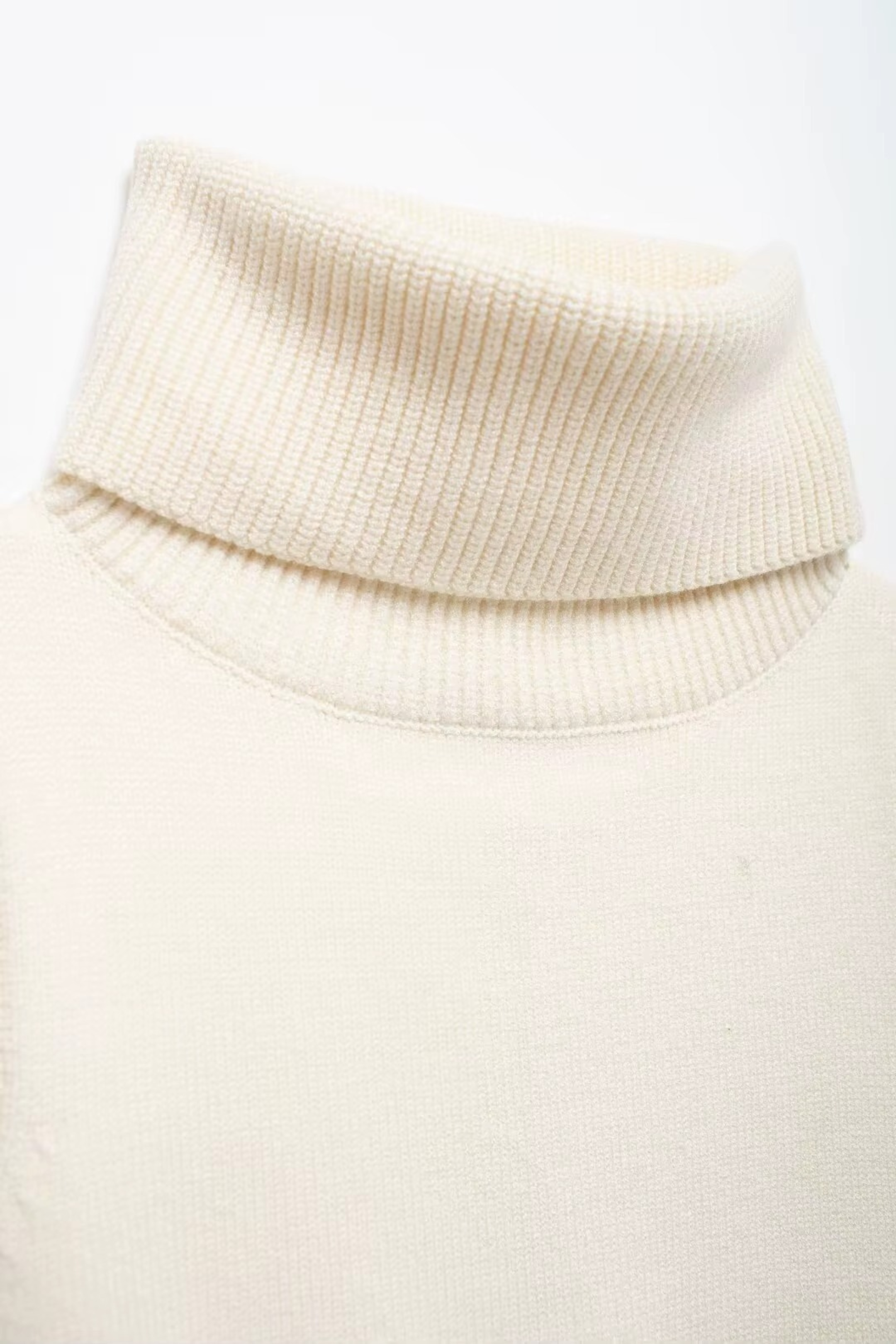 Mock Turtleneck Sleeveless Top