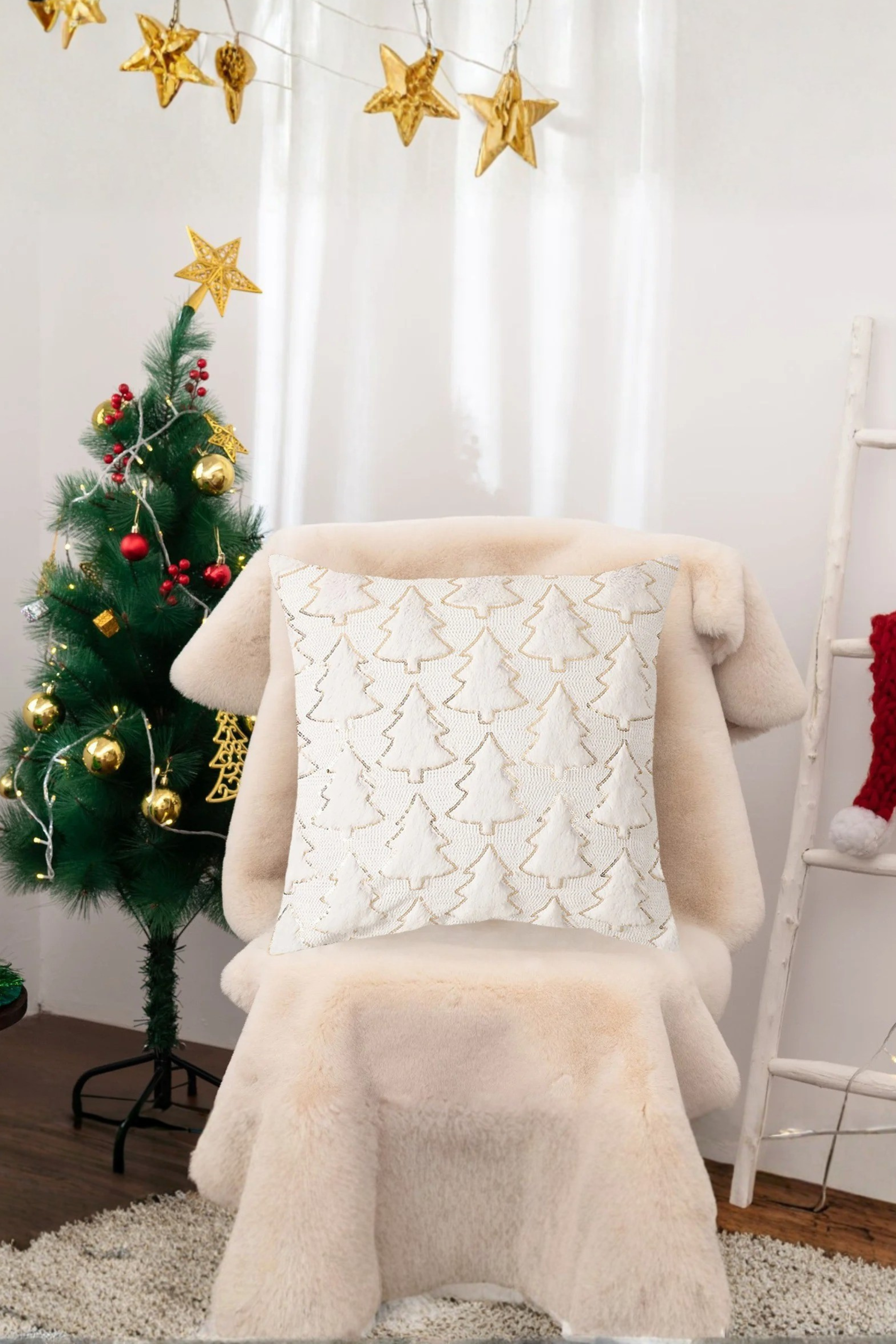 Christmas Tree Embroidered Pillowcase ﻿